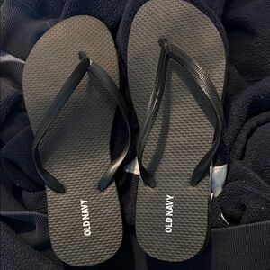 Old Navy Charcoal Flip Flops